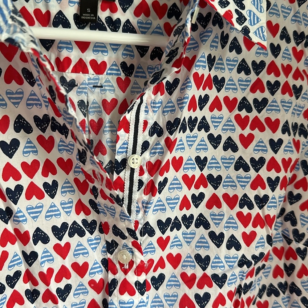 Talbots Heart Pattern Button Down Shirt Size S - image 3